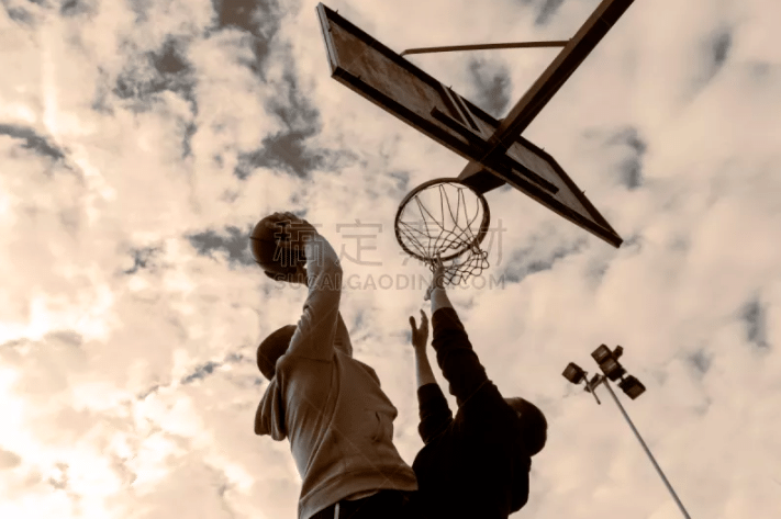 巴萨旧将马西普：若巴萨邀请我就复出 曾想回归巴萨但时机不好